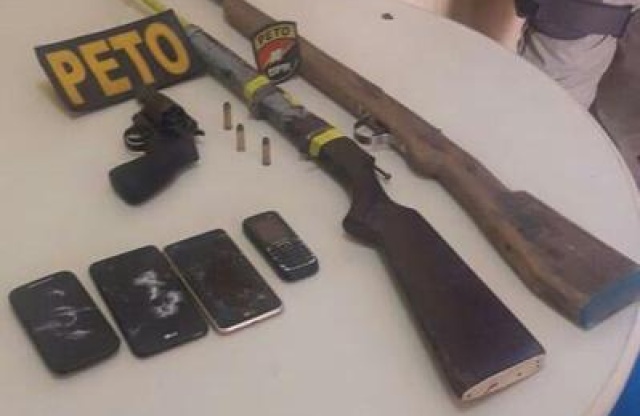 Assaltantes capturados com armas em São Sebastião do Passé